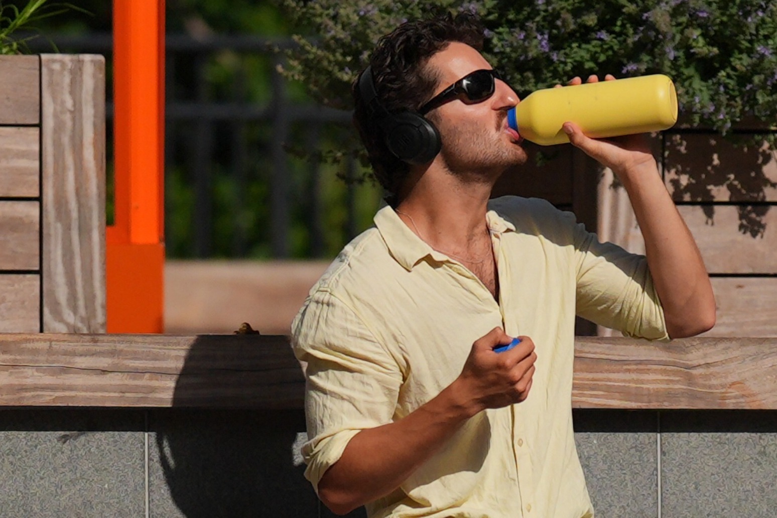Red heat warning extended as UK braced for more record-breaking temperatures
